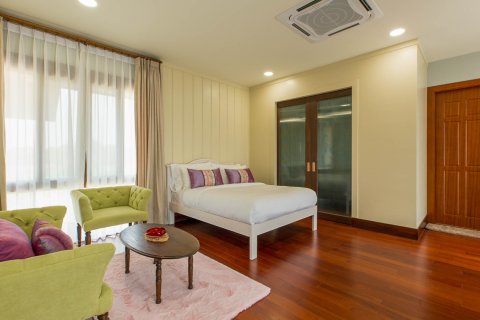 Villa in Chiang Mai, Thailand 7 bedrooms № 133436 - photo 20