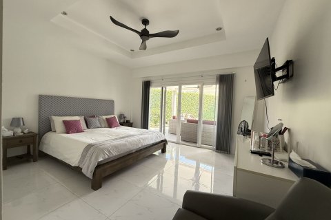 Вилла в Хуа Хине, Таиланд с 3 спальнями  № 158114 - фото 16