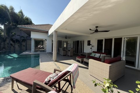 Вилла в Хуа Хине, Таиланд с 3 спальнями  № 158114 - фото 3