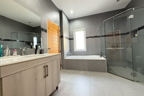 Вилла в Хуа Хине, Таиланд с 3 спальнями  № 158114 - фото 8