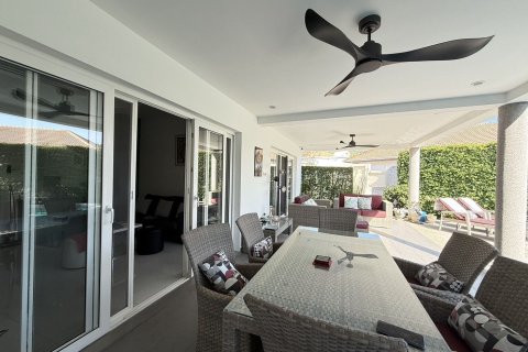 Вилла в Хуа Хине, Таиланд с 3 спальнями  № 158114 - фото 2