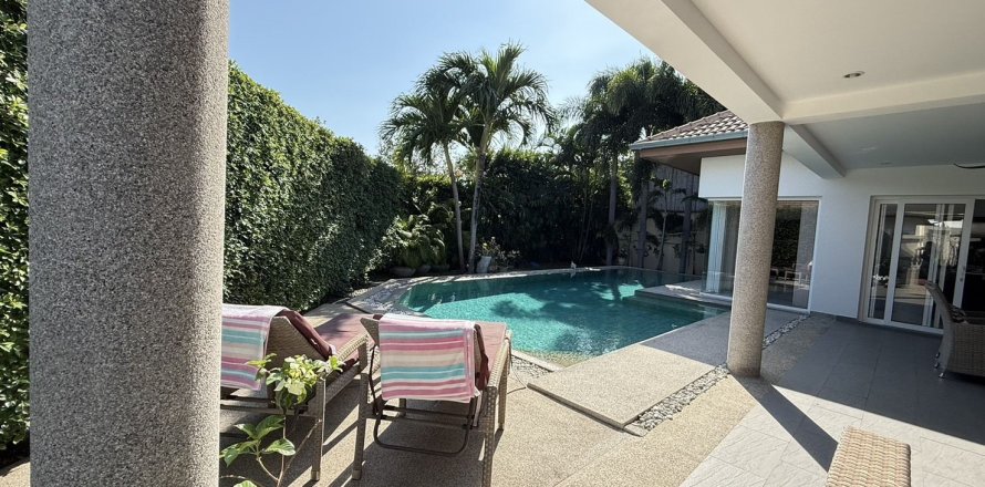 Вилла в Хуа Хине, Таиланд с 3 спальнями  № 158114