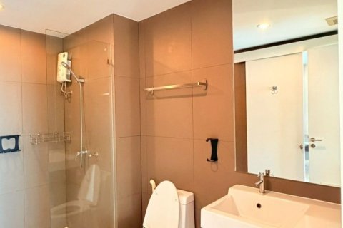 Кондоминиум с 2 спальнями в Ваттхане, Бангкок, Таиланд № 158111 - фото 11