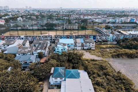 Land in Bueng Kum, Bangkok, Thailand 1240 sq.m. № 158110 - photo 3