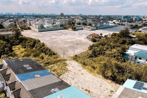 Land in Bueng Kum, Bangkok, Thailand 1240 sq.m. № 158110 - photo 7