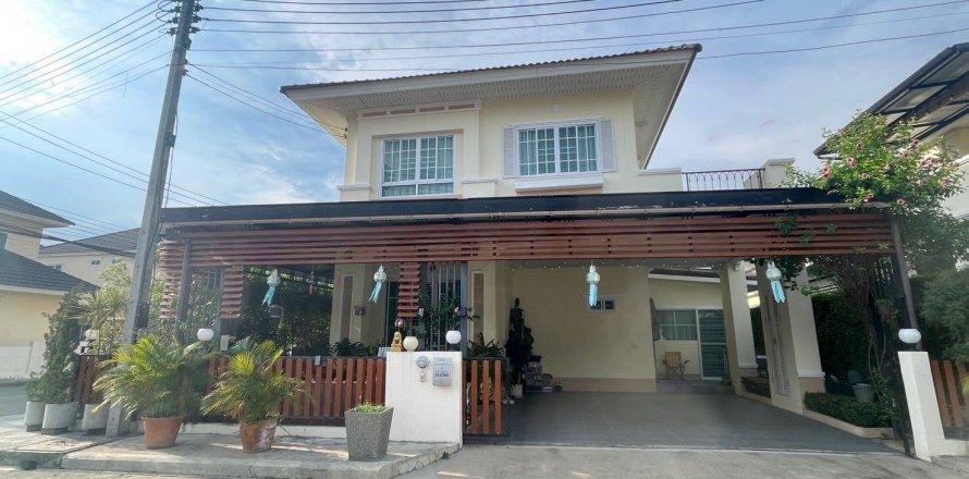 Дом в Сан-Сая, Таиланд с 4 спальнями  № 141880