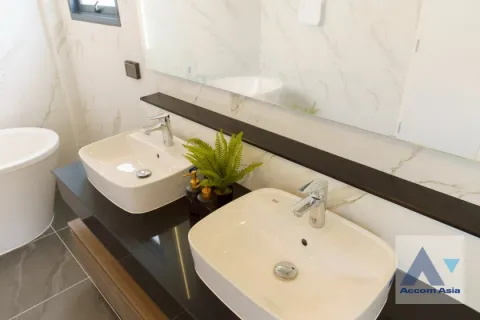 Haus in Bang Phli Yai, Thailand 4 Schlafzimmer № 215085 - Foto 14