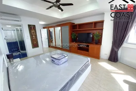 Condominio de 2 dormitorios en Jomtien Beach, Pattaya, Tailandia № 212334 - foto 11