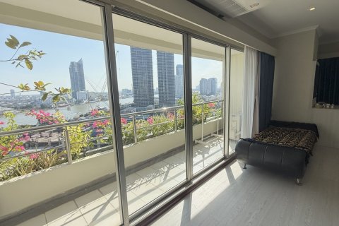 Кондоминиум с 3 спальнями в Кхлонг Сане, Бангкок, Таиланд № 171784 - фото 11