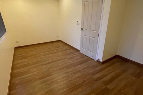 Townhouse in Suan Luang, Bangkok, Thailand 4 bedrooms № 171786 - photo 4