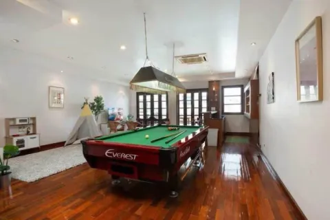 Таунхаус в Бангкоке, Таиланд с 4 спальнями  № 117927 - фото 4