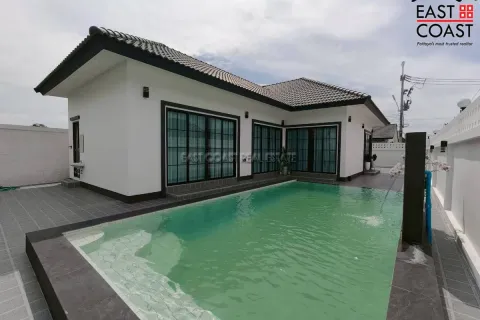 Casa de 4 dormitorios en Pattaya, Tailandia № 212547 - foto 7