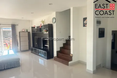 Casa de 3 dormitorios en Pattaya, Tailandia № 212542 - foto 4