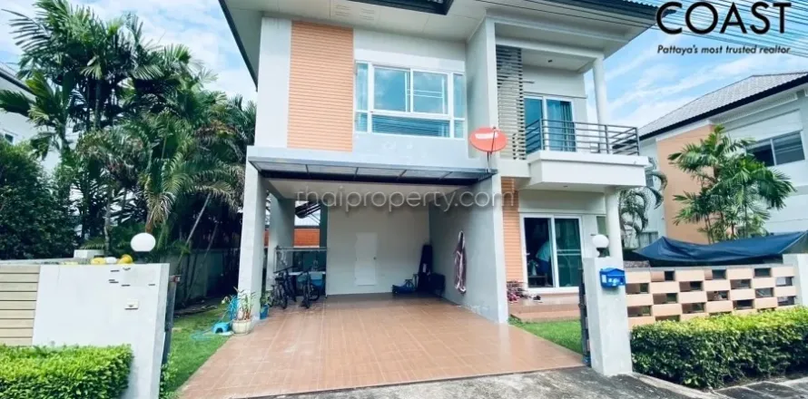 Casa de 3 dormitorios en Pattaya, Tailandia № 212542