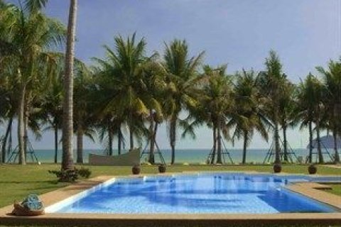 Вилла в Хуа Хине, Таиланд с 4 спальнями  № 153596 - фото 11