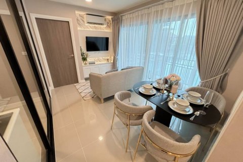 Condo in Hua Hin, Thailand, 2 bedrooms  № 115694 - photo 4