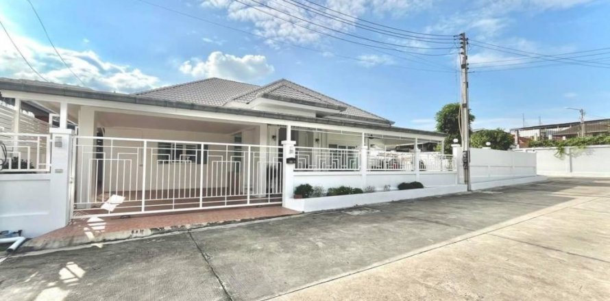 Дом в Паттайе, Таиланд с 3 спальнями  № 115687