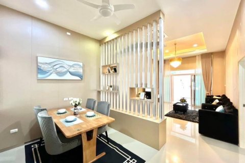 Дом в Паттайе, Таиланд с 3 спальнями  № 115687 - фото 5