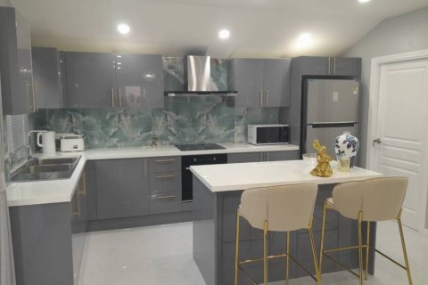 Дом в Паттайе, Таиланд с 5 спальнями № 115695 - фото 5