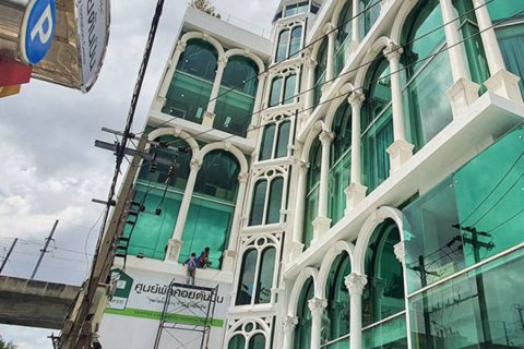 Propriété commerciale à Bang Kapi, Bangkok, Thaïlande 2540 m2 № 115696 - photo 2
