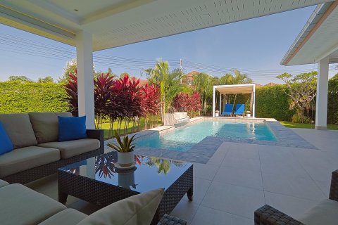 Вилла в Хуа Хине, Таиланд с 3 спальнями  № 154232 - фото 4