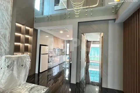 Casa de 5 dormitorios en Pattaya, Tailandia № 211537 - foto 5