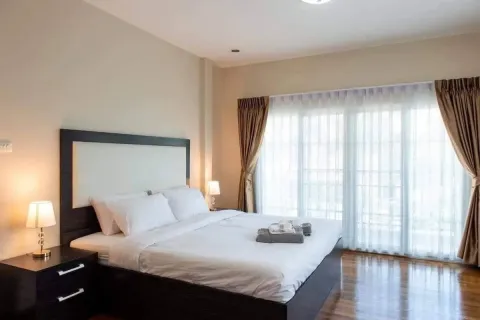Casa de 4 dormitorios en Pattaya, Tailandia № 211539 - foto 16