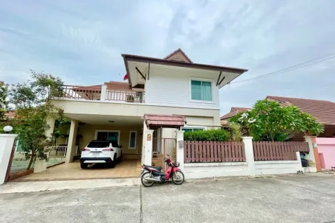 Casa de 5 dormitorios en Pattaya, Tailandia № 211534 - foto 13