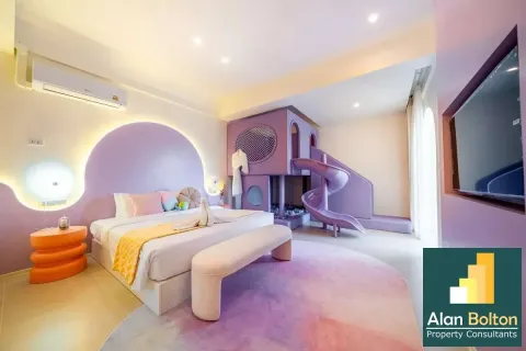 Casa de 5 dormitorios en Pattaya, Tailandia № 211536 - foto 6