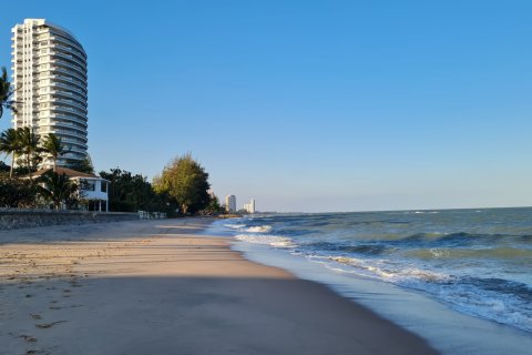 Condo in Cha-am, Thailand, 2 bedrooms  № 152672 - photo 11