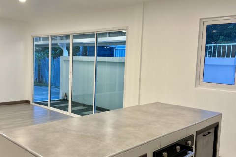 House in Phuket, Thailand 3 bedrooms № 152674 - photo 14