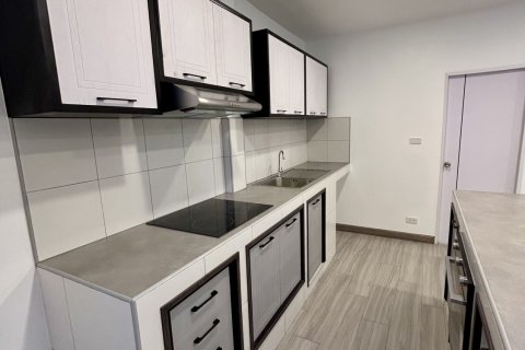 House in Phuket, Thailand 3 bedrooms № 152674 - photo 13