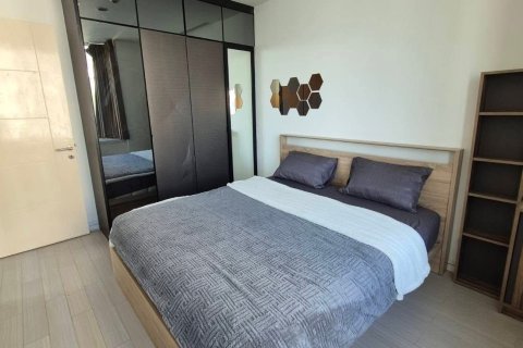 Condo à Huai Khwang, Bangkok, Thaïlande, 2 chambres  № 152670 - photo 2