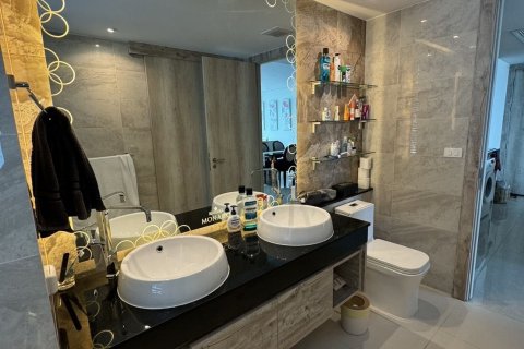 Condo in Pattaya, Thailand, 2 bedrooms № 152671 - photo 11