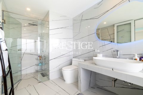 Condo in Pattaya, Thailand, 2 bedrooms № 197921 - photo 17