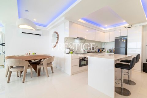 Condo in Pattaya, Thailand, 2 bedrooms № 197921 - photo 8