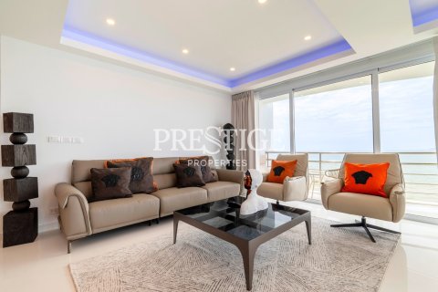 Condo in Pattaya, Thailand, 2 bedrooms № 197921 - photo 3