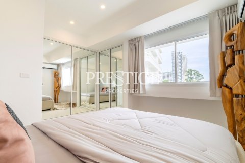 Condo in Pattaya, Thailand, 2 bedrooms № 197921 - photo 22