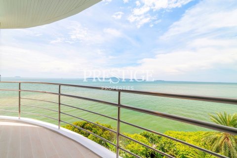 Condo in Pattaya, Thailand, 2 bedrooms № 197921 - photo 28