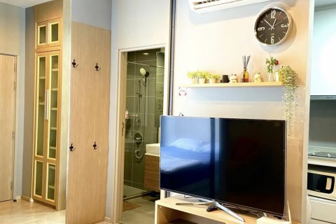 Condo in Bangkok, Thailand, 1 bedroom № 143277 - photo 2