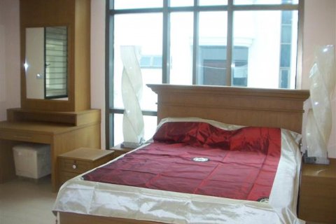 Кондоминиум с 2 спальнями в Бангкоке, Таиланд № 143282 - фото 1