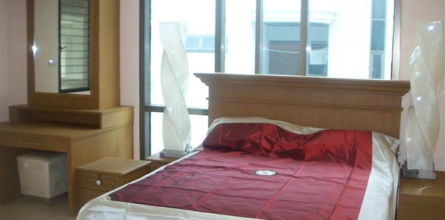 Кондоминиум с 2 спальнями в Бангкоке, Таиланд № 143282