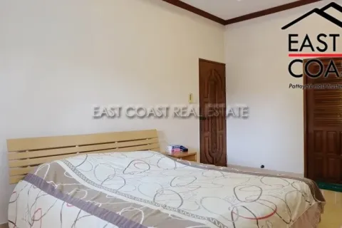 Casa de 3 dormitorios en Pattaya, Tailandia № 213147 - foto 16