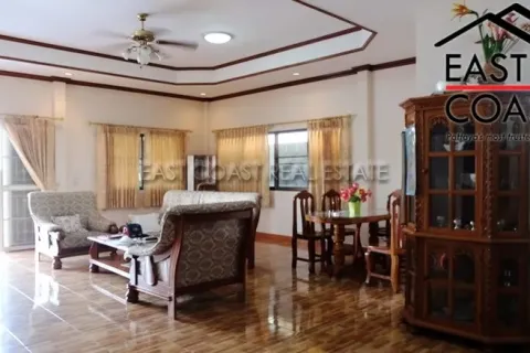 Casa de 3 dormitorios en Pattaya, Tailandia № 213147 - foto 5