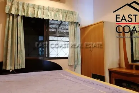 Casa de 3 dormitorios en Pattaya, Tailandia № 213147 - foto 9