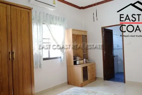 Casa de 3 dormitorios en Pattaya, Tailandia № 213147 - foto 11