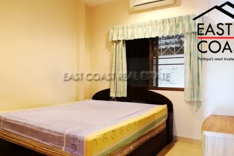 Casa de 3 dormitorios en Pattaya, Tailandia № 213147 - foto 8