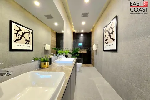 Casa de 5 dormitorios en Pattaya, Tailandia № 213149 - foto 30