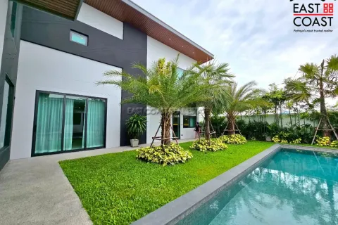 Casa de 5 dormitorios en Pattaya, Tailandia № 213149 - foto 9
