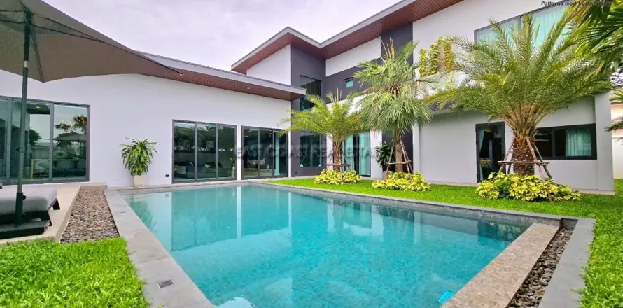 Casa de 5 dormitorios en Pattaya, Tailandia № 213149